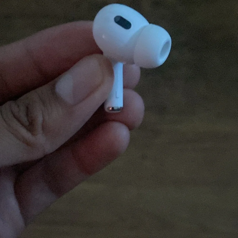 Apple AirPods Pro with MagSafe Case - White